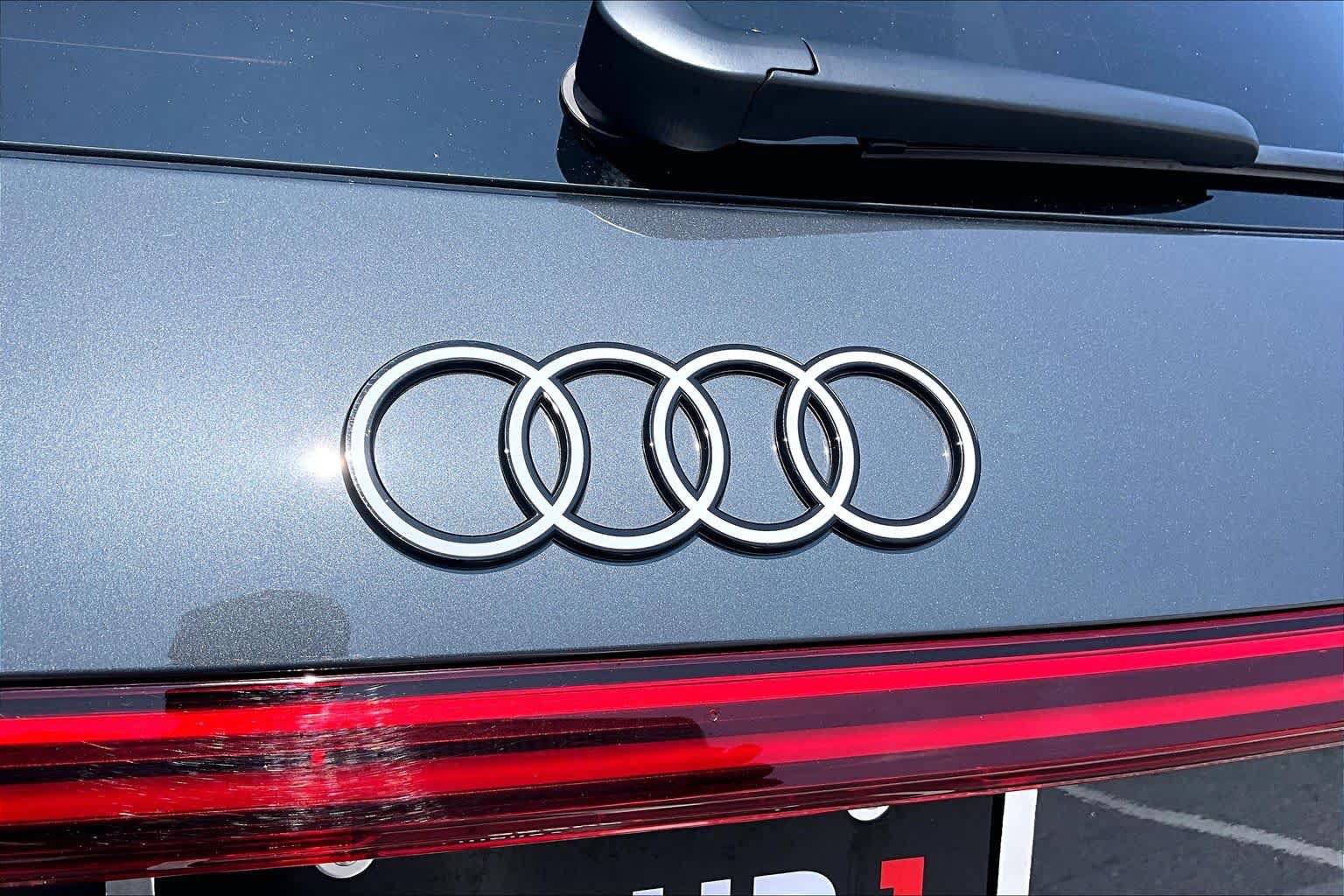 Used 2025 Audi Q5 Premium Plus AWD/4WD image 10