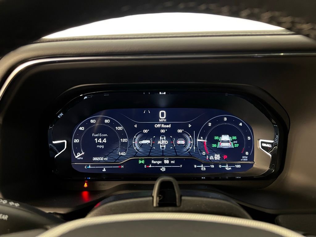 Used 2023 GMC Yukon XL Denali w/ Denali Reserve Package image 34