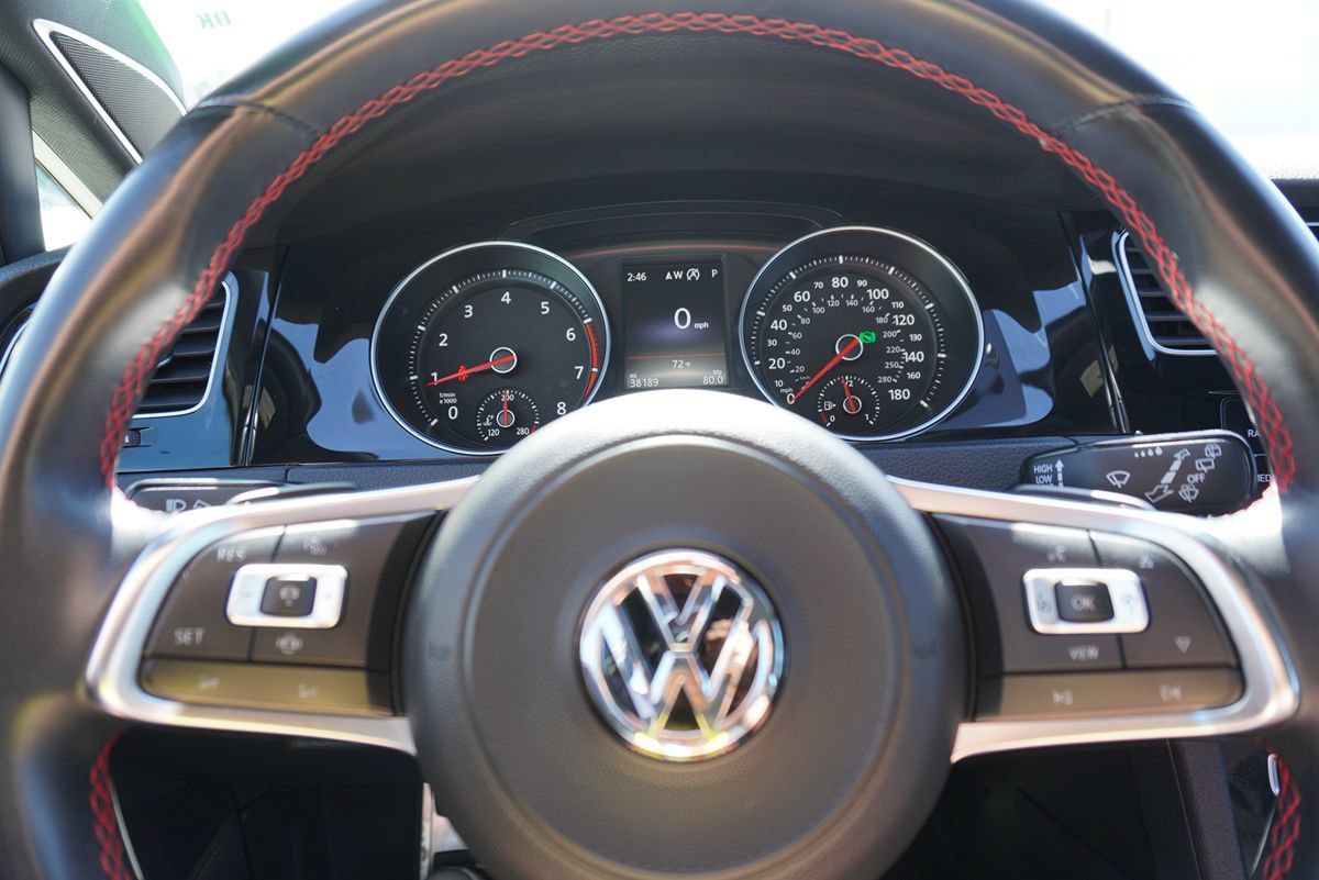Used 2019 Volkswagen GTI SE FWD image 31