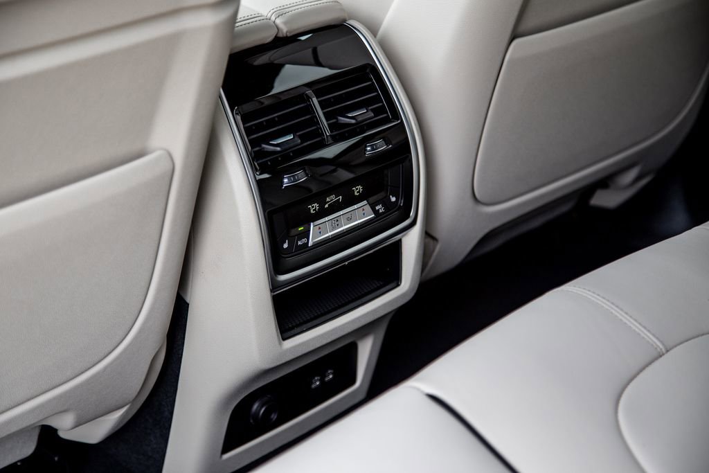 New 2026 BMW X5 M60i AWD/4WD image 22