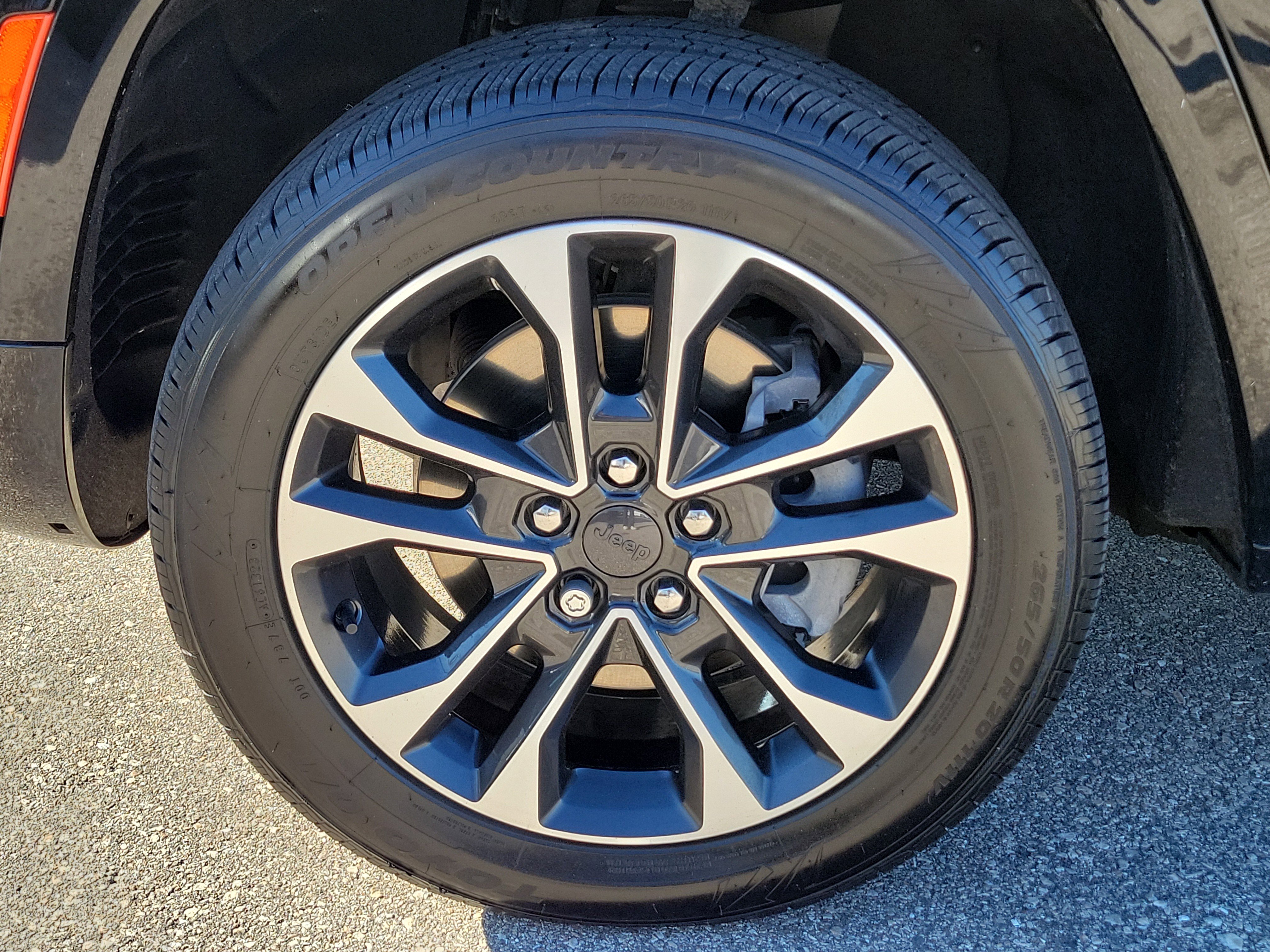 Used 2021 Jeep Grand Cherokee L Overland w/ Advanced Protech Group III image 8