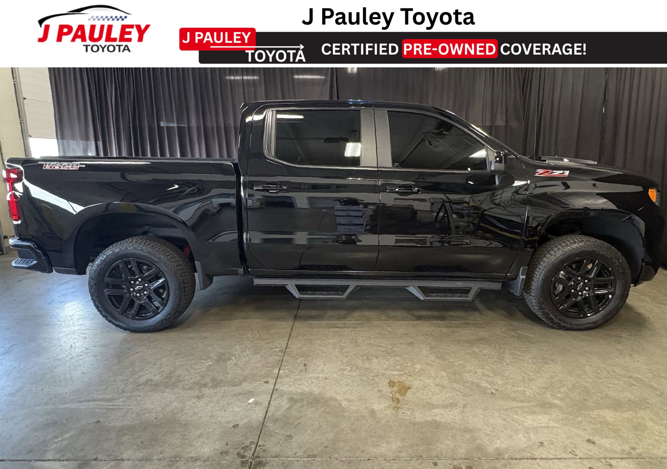 Used 2025 Chevrolet Silverado 1500 LT Trail Boss w/ Convenience Package II AWD/4WD image 31