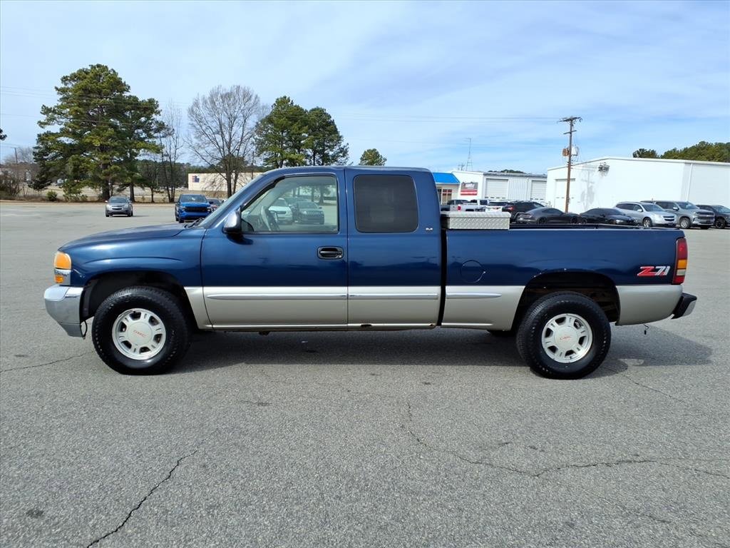 Used 2000 GMC Sierra 1500 SLE image 2