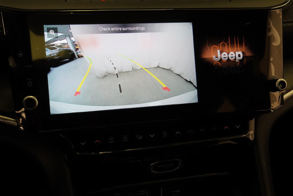 New 2026 Jeep Grand Cherokee Altitude AWD/4WD image 24