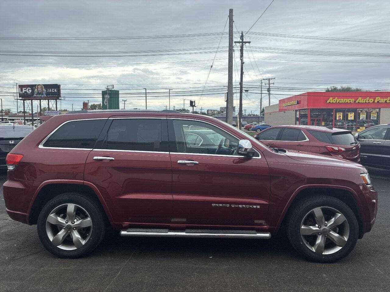 Used 2014 Jeep Grand Cherokee Overland AWD/4WD image 5