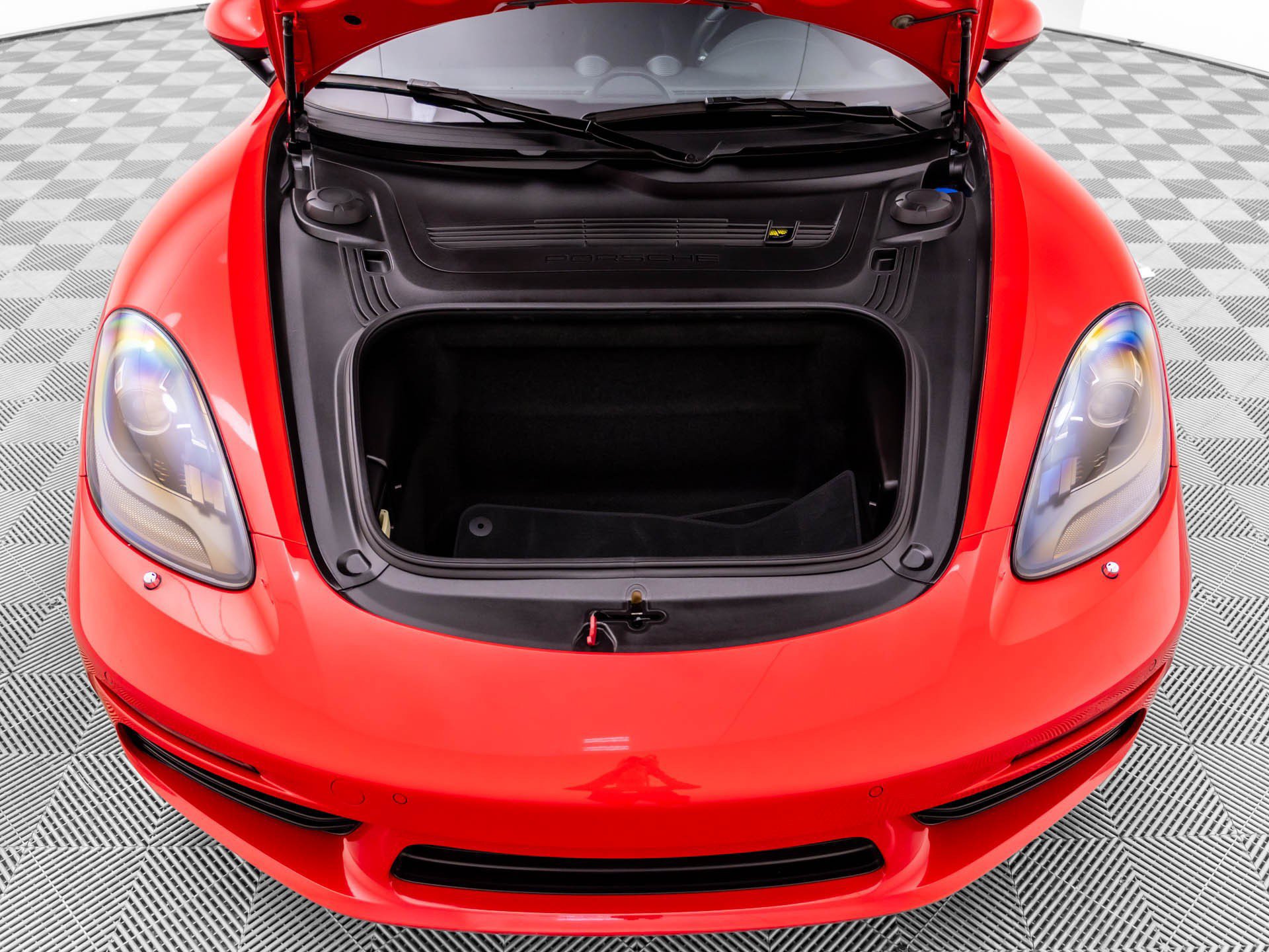 Used 2024 Porsche 718 Cayman RWD image 31