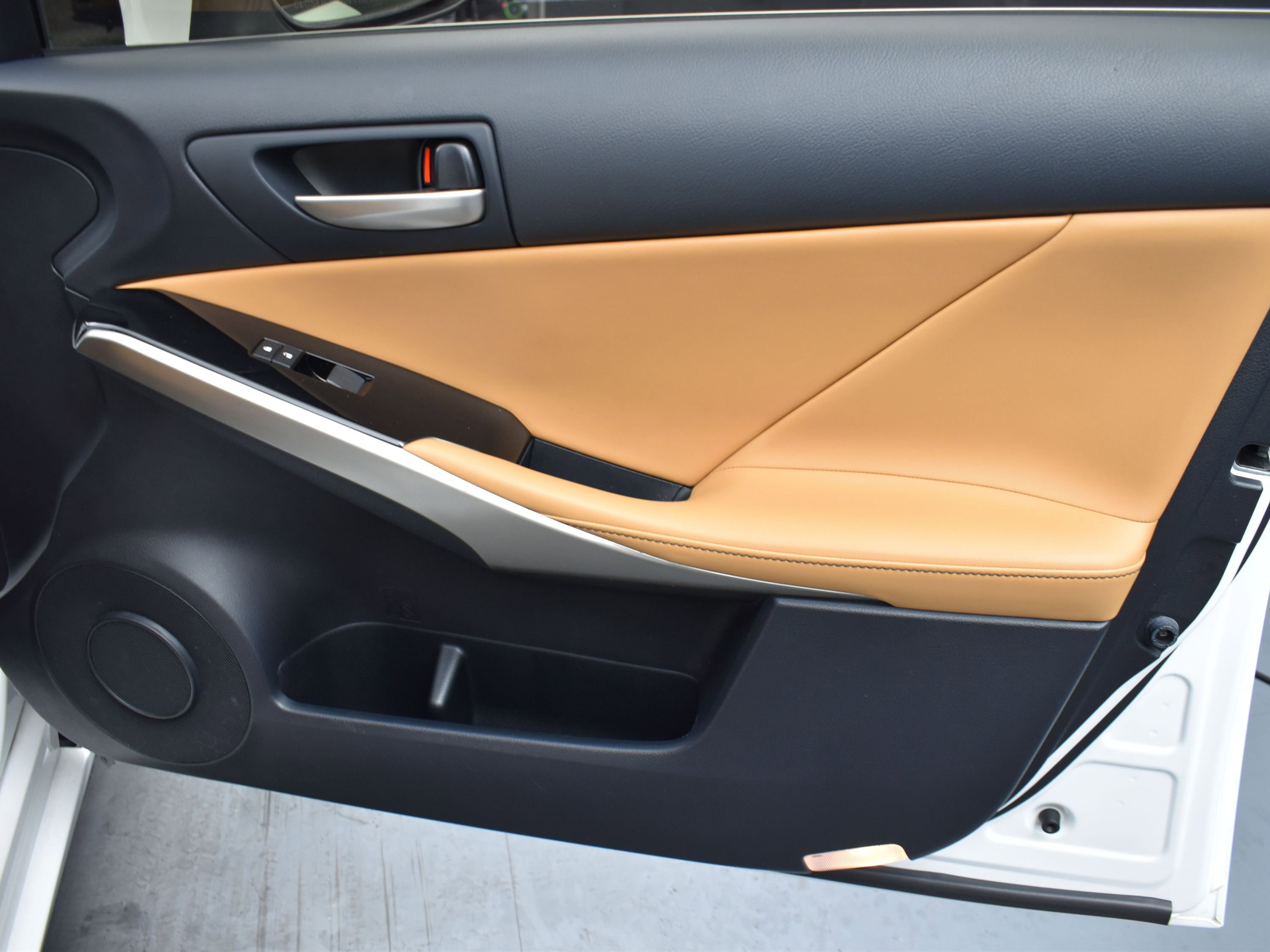 Used 2018 Lexus IS 300 AWD w/ Comfort Package image 14