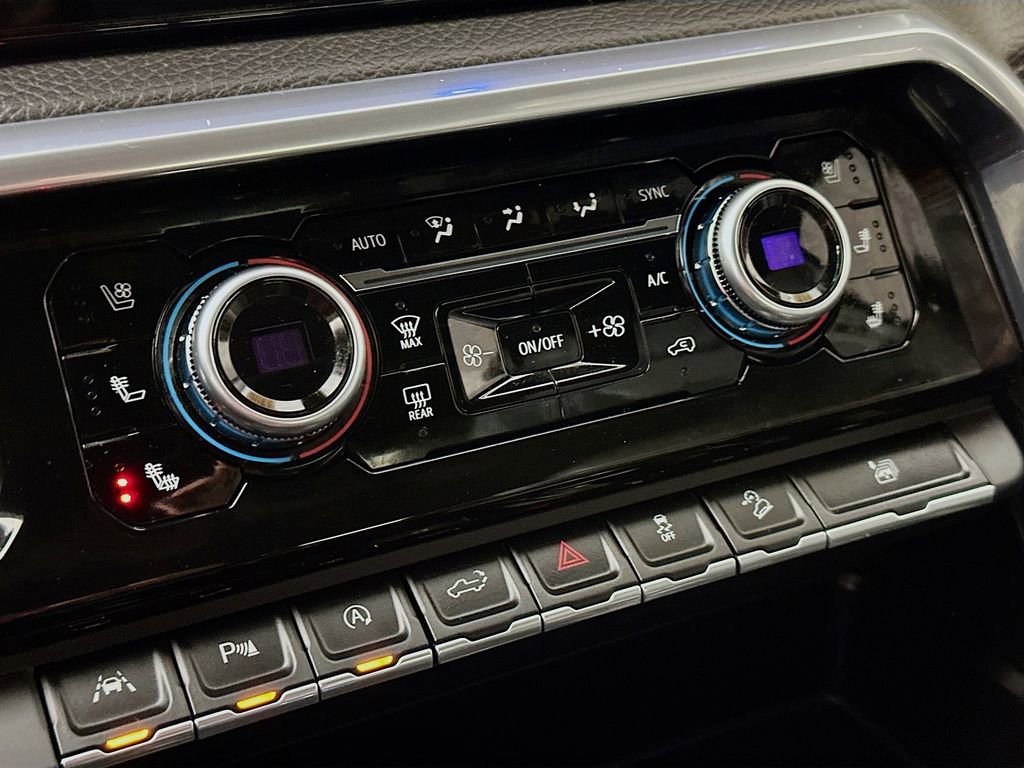 Used 2023 GMC Sierra 1500 Denali w/ Denali Reserve Package image 24