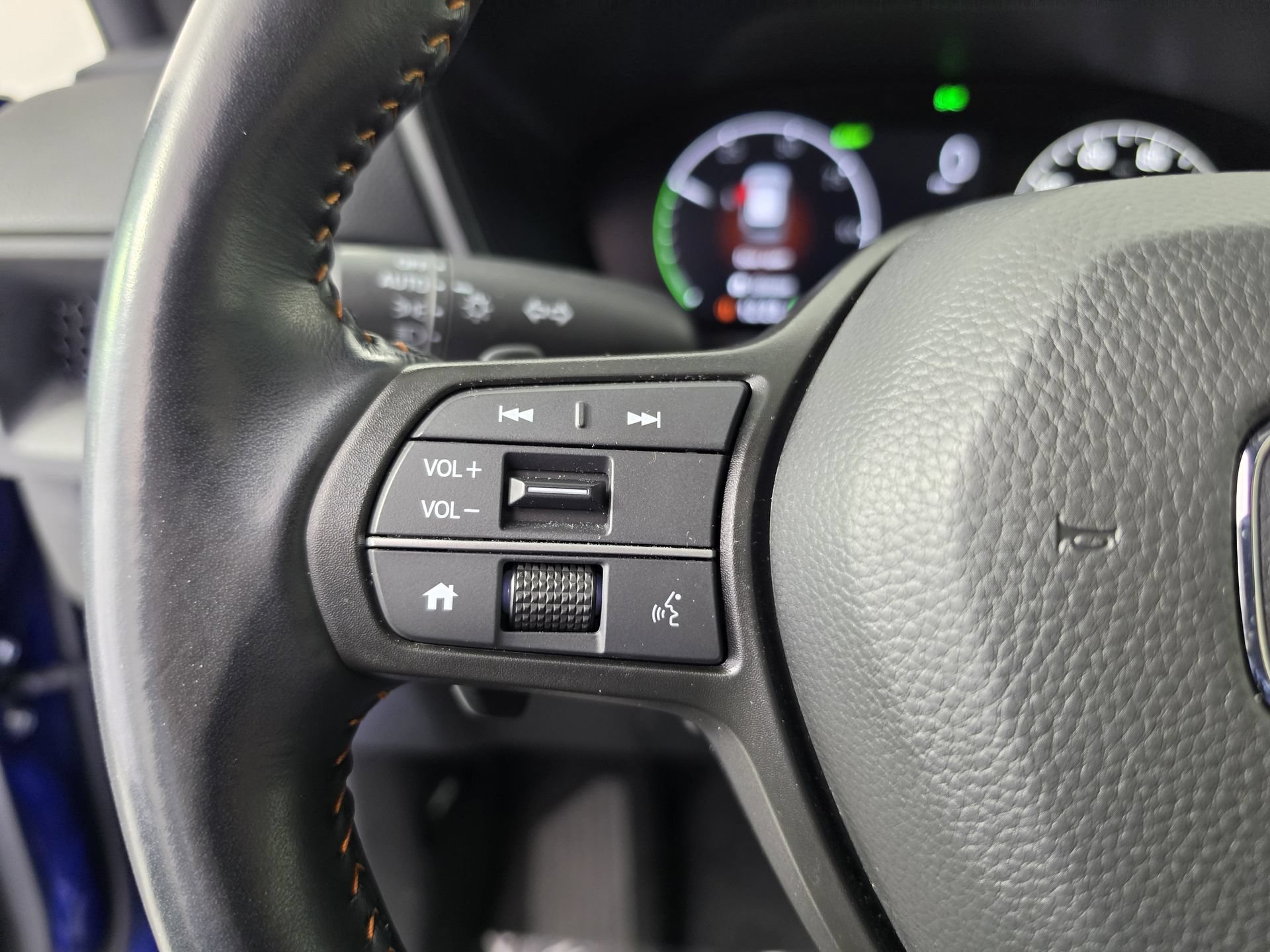 Used 2025 Honda CR-V Sport-L image 6