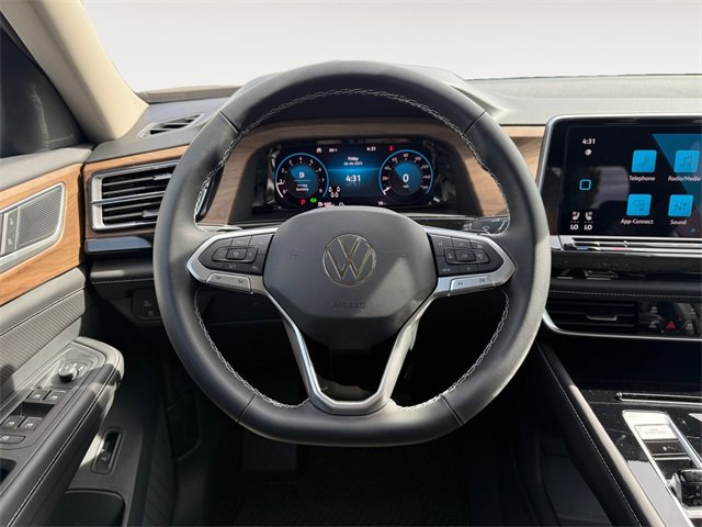 New 2025 Volkswagen Atlas SE image 12