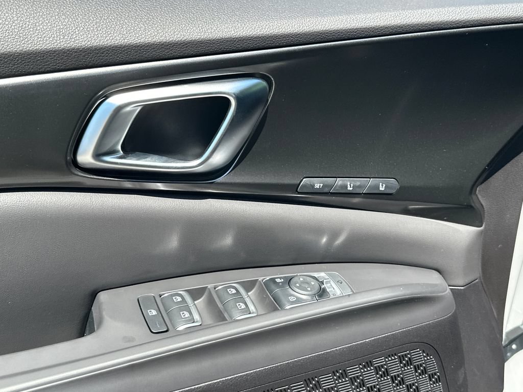 New 2026 Kia Carnival SX Prestige FWD image 17