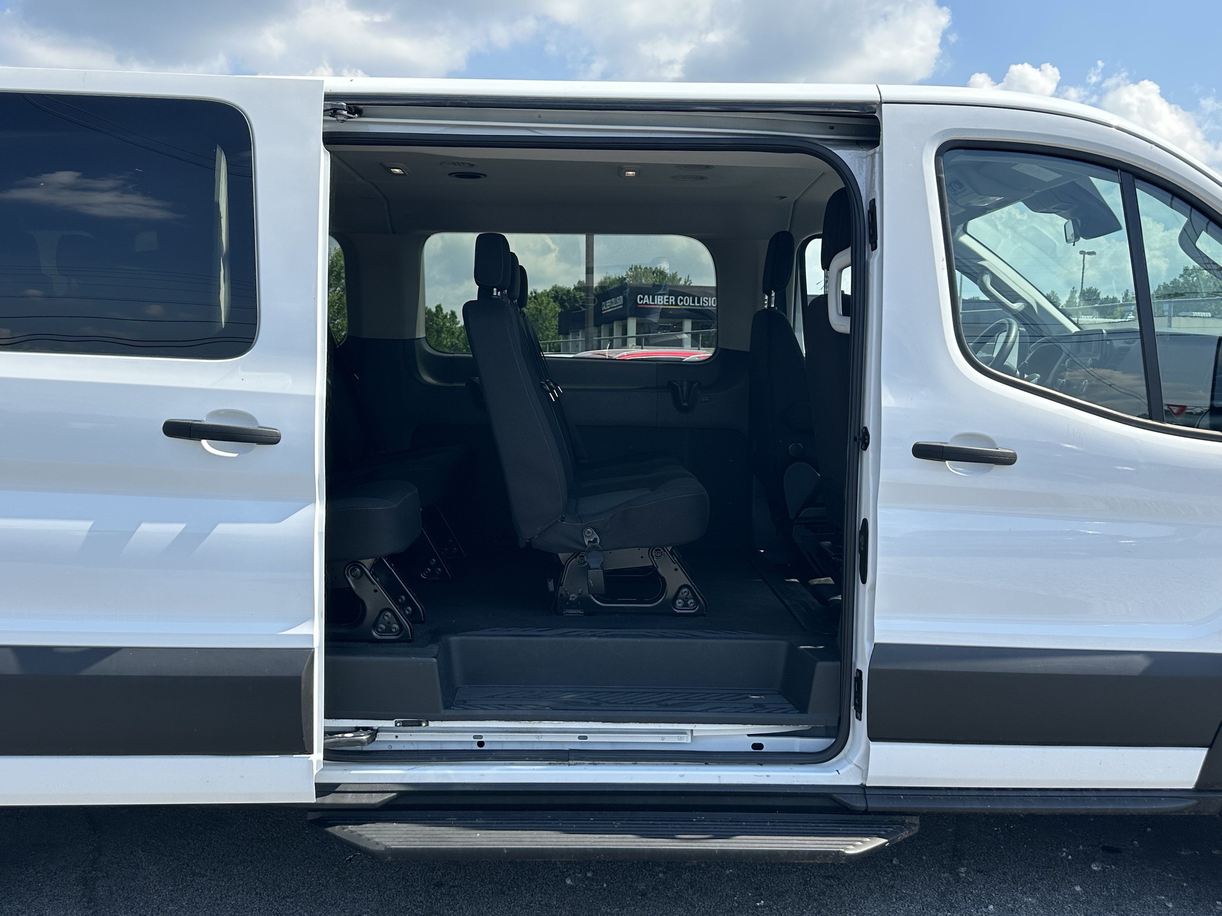 Used 2023 Ford Transit 350 XL AWD/4WD image 15