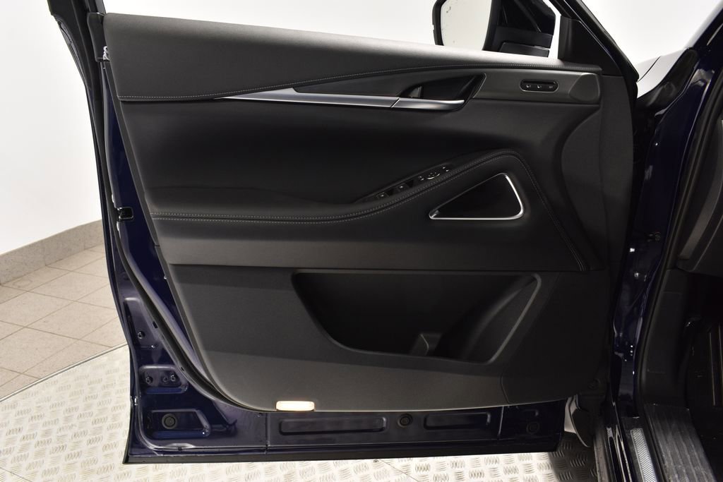 New 2026 INFINITI QX60 Luxe w/ Cargo Package image 9