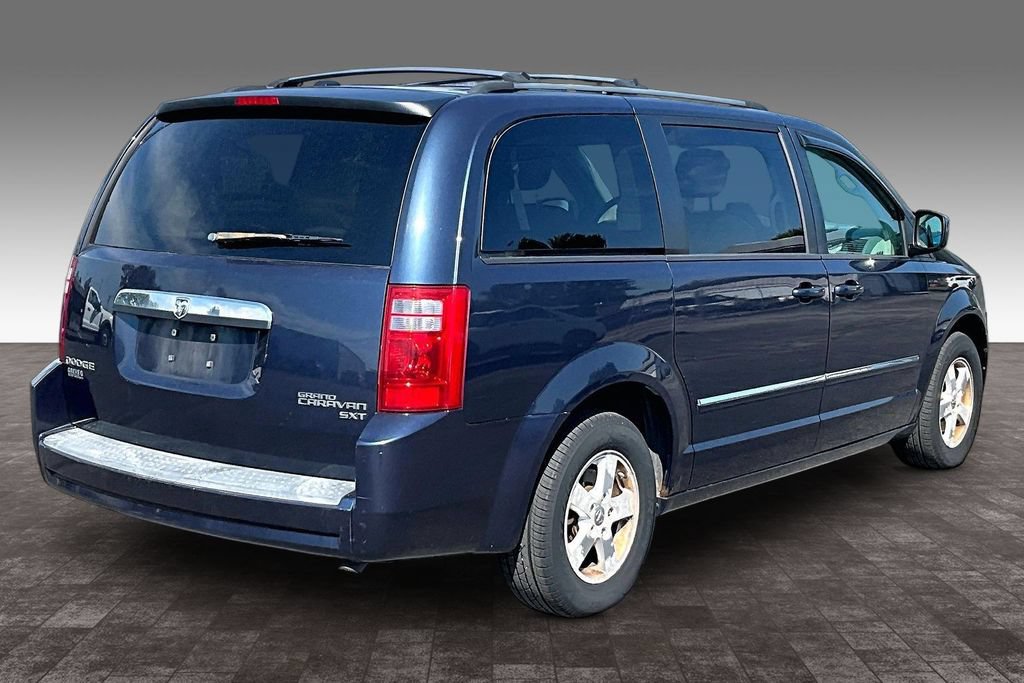 Used 2009 Dodge Grand Caravan SXT FWD image 29