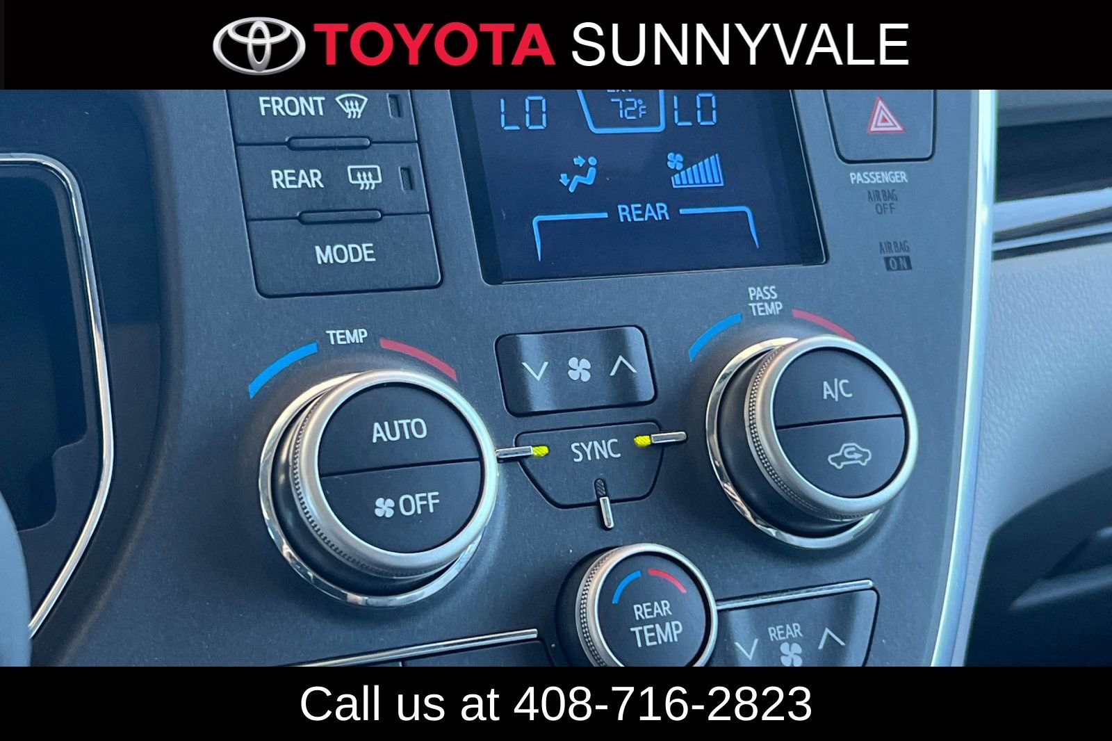 Used 2017 Toyota Sienna XLE w/ XLE Navigation Package FWD image 25
