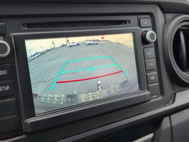 Used 2016 Toyota Tacoma SR image 9