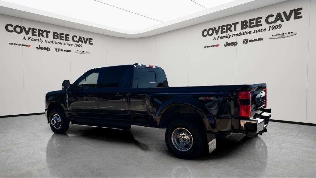 Used 2023 Ford F350 Lariat w/ Snow Plow Prep Package image 6