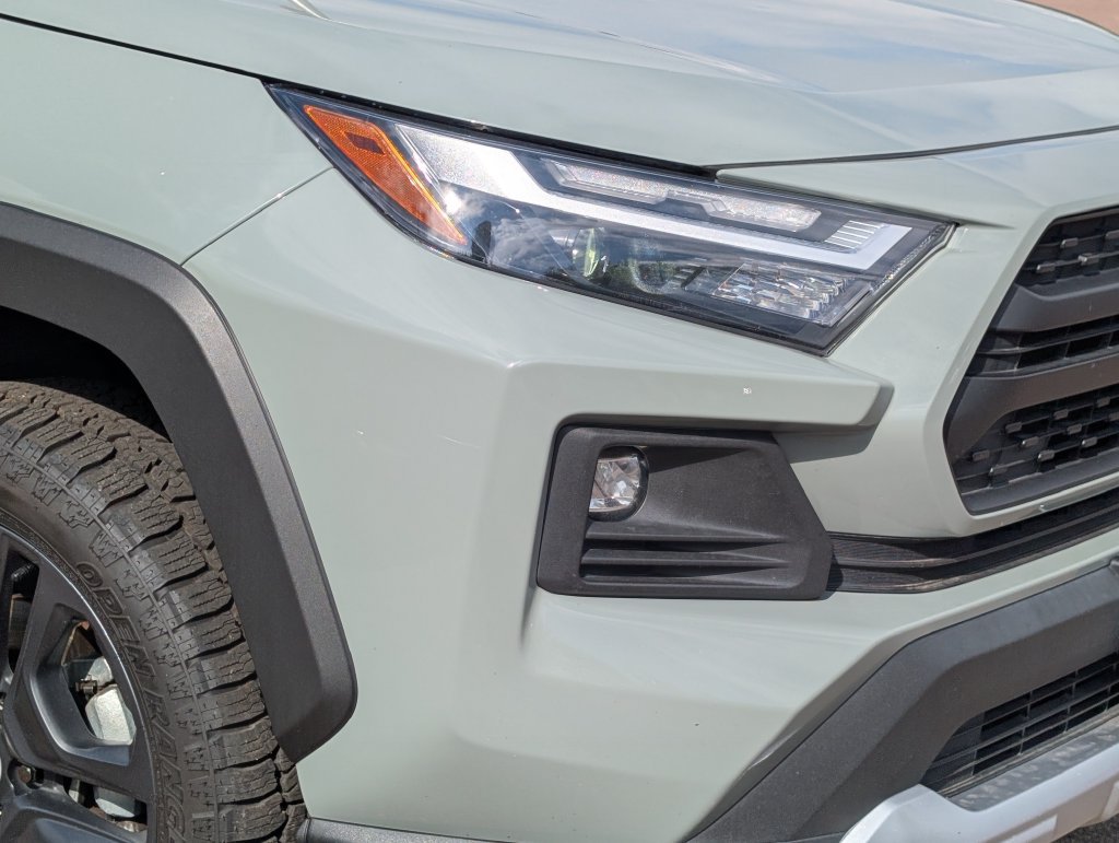 Used 2023 Toyota RAV4 Adventure w/ Convenience Package AWD/4WD image 8