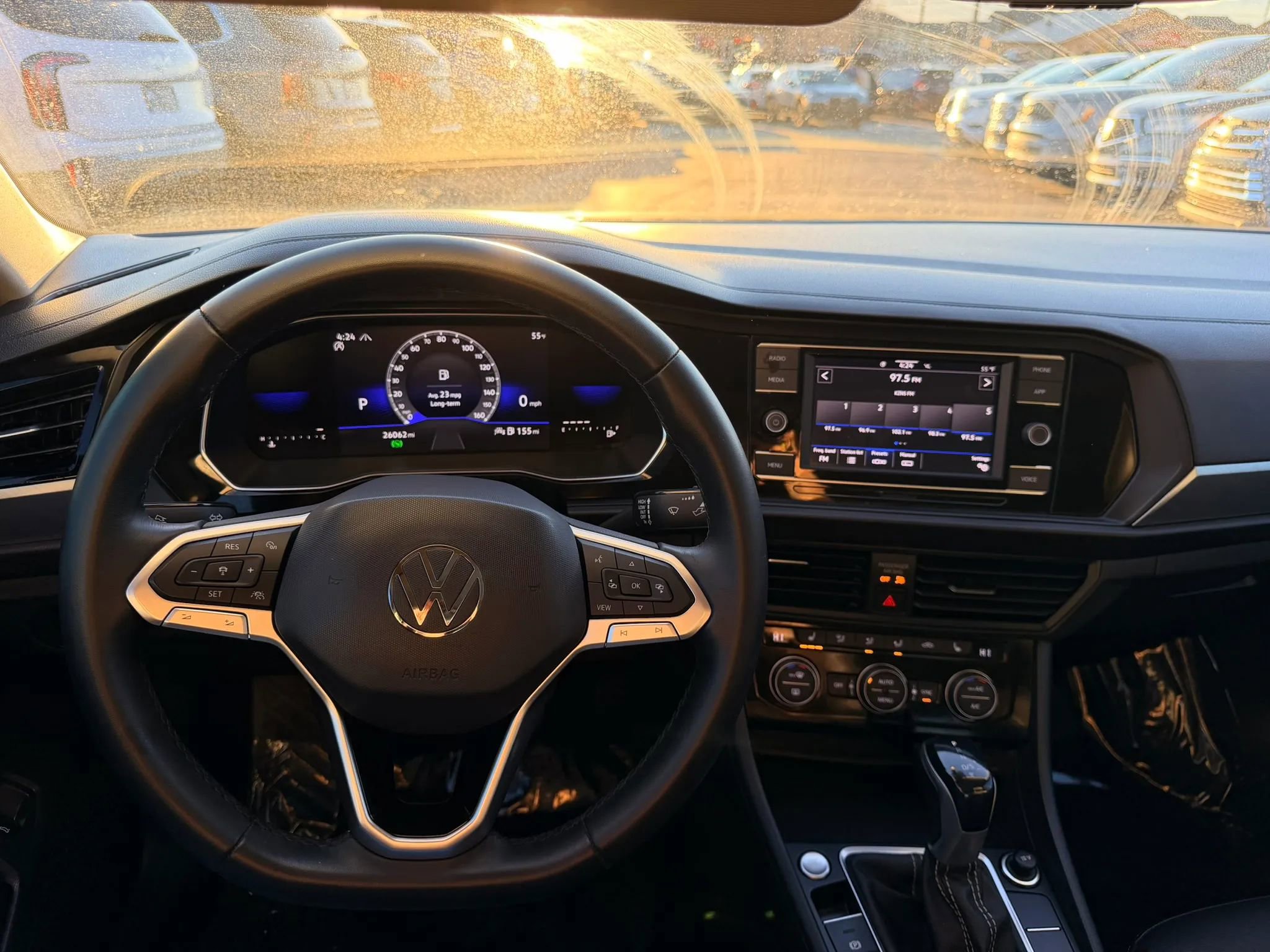 Used 2023 Volkswagen Jetta SE image 11