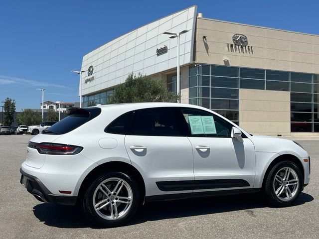 Used 2024 Porsche Macan AWD/4WD image 5