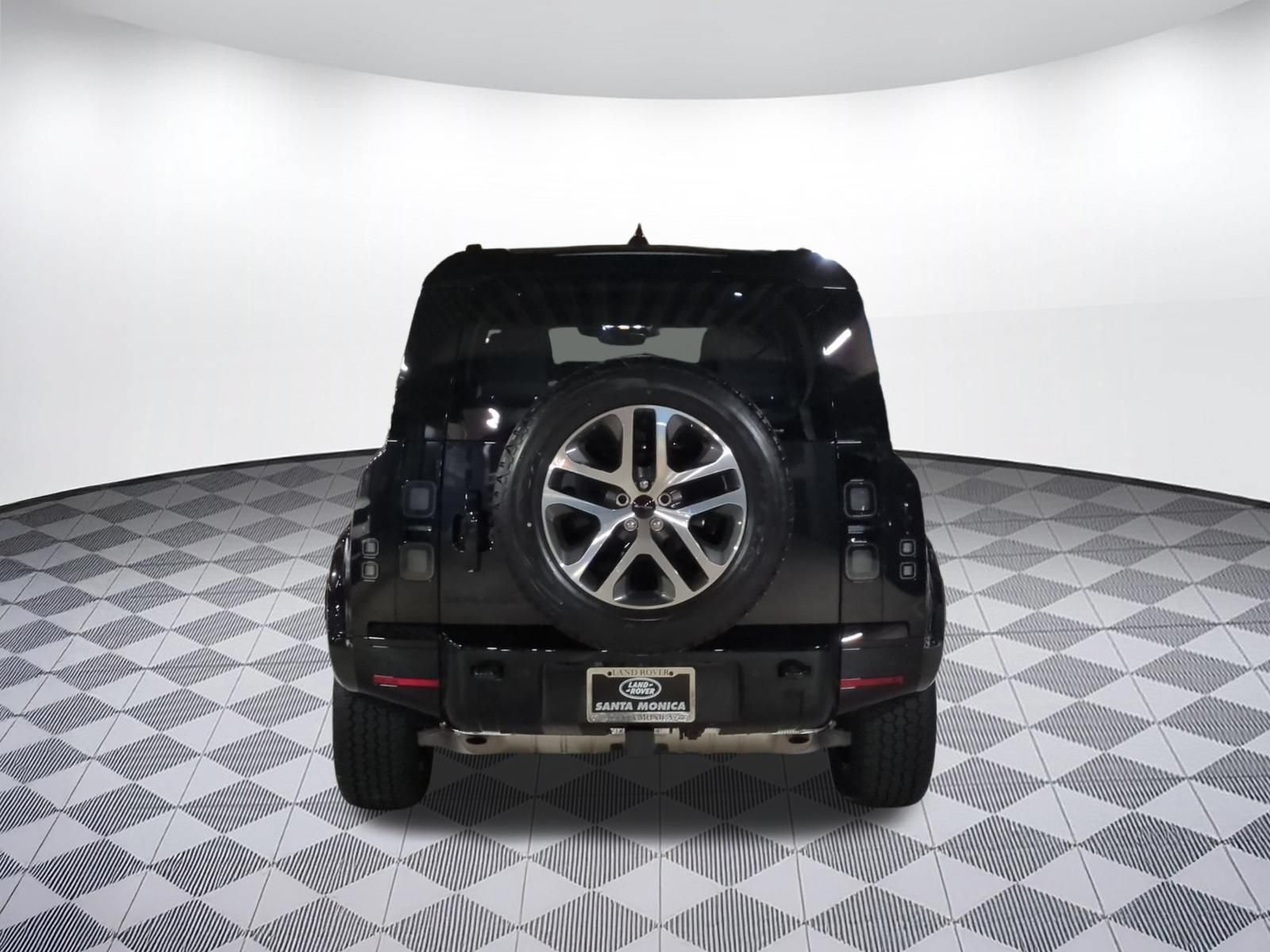 New 2026 Land Rover Defender 110 X-Dynamic SE AWD/4WD image 4