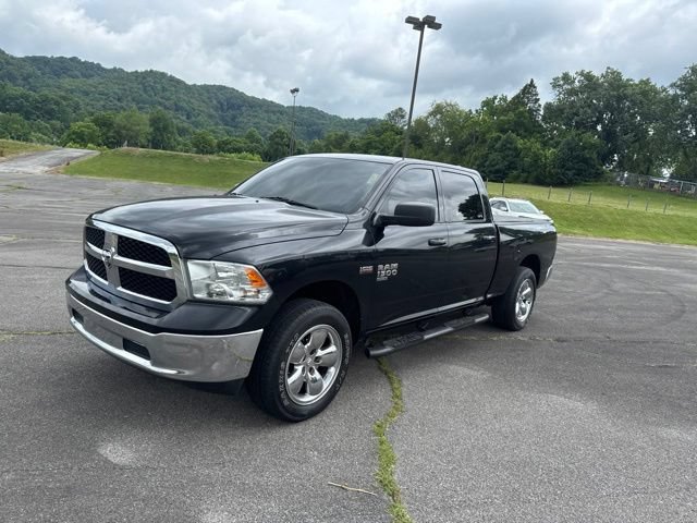 Used 2019 RAM 1500 Classic SLT RWD image 4
