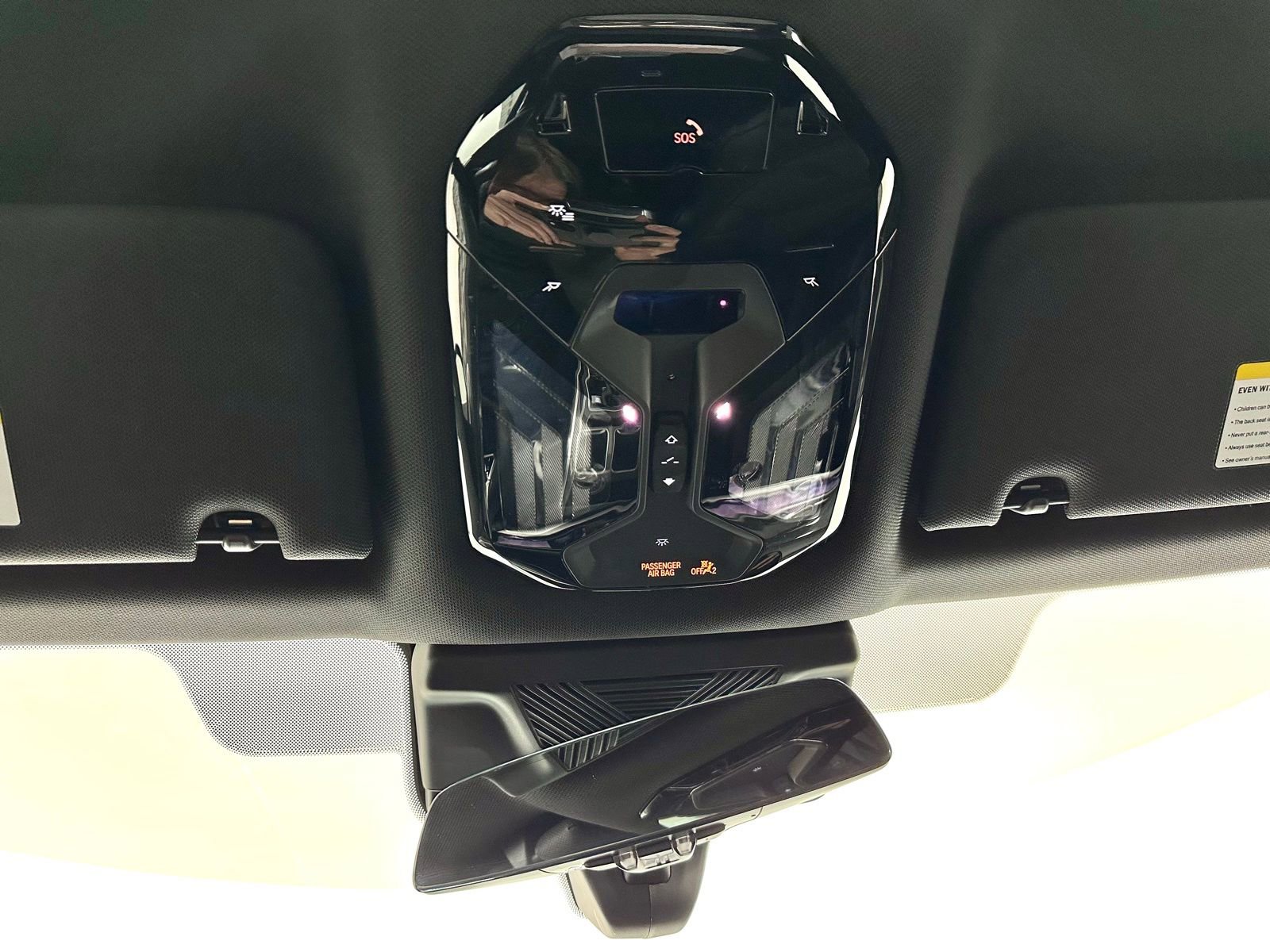 Used 2023 BMW 760i xDrive w/ Parking Assistance Package image 43