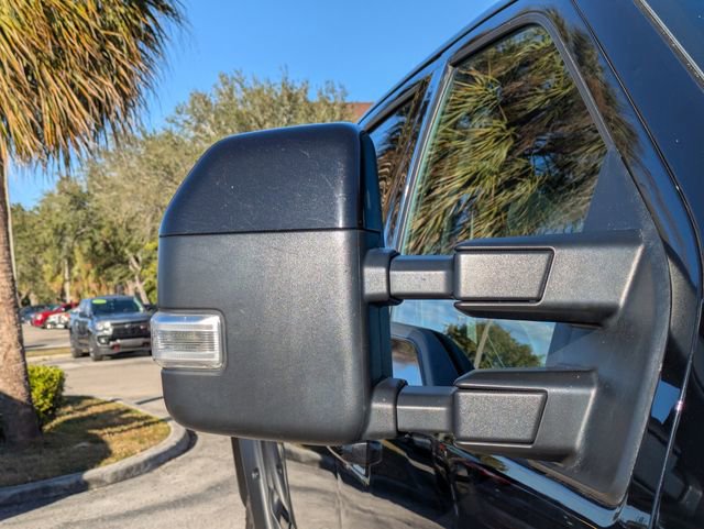 Used 2022 Ford F350 Lariat image 13