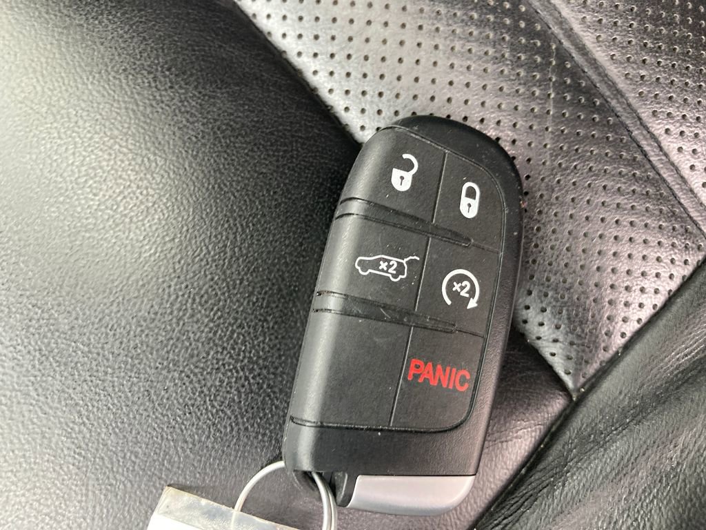 Used 2018 Jeep Grand Cherokee Limited image 39