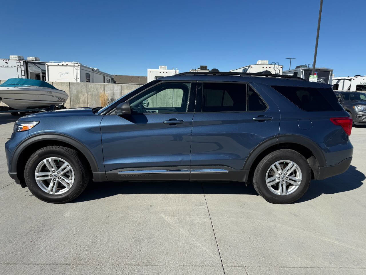 Used 2020 Ford Explorer XLT w/ Comfort Package image 6