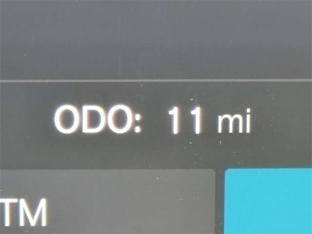 Certified 2025 Volvo XC90 T8 Plus image 27