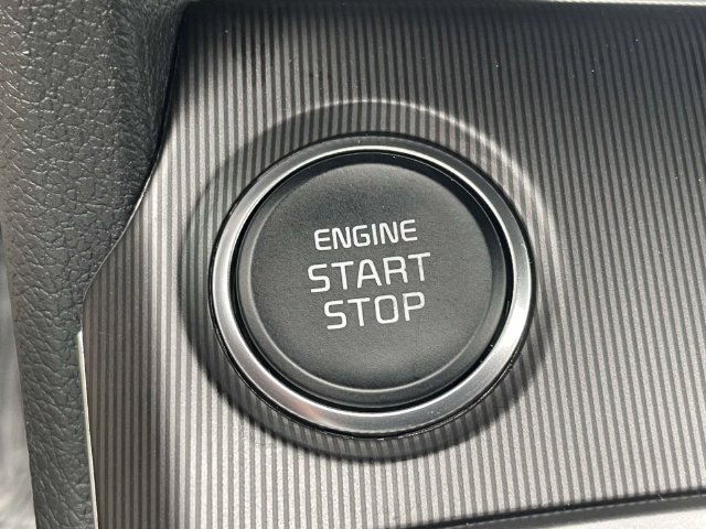 Certified 2026 Kia Sportage EX FWD image 37