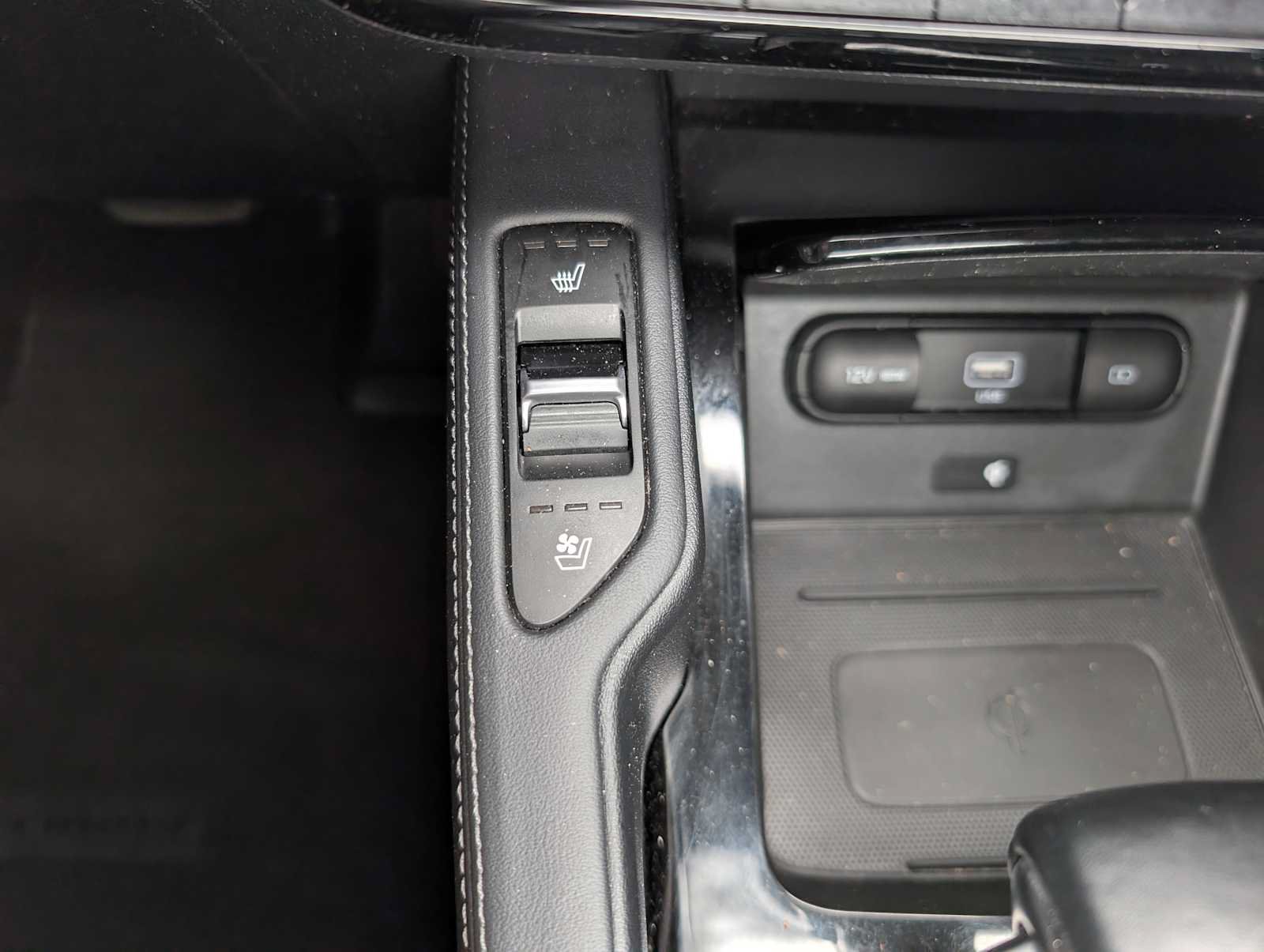 Used 2020 Kia Telluride EX w/ Towing Package AWD/4WD image 32