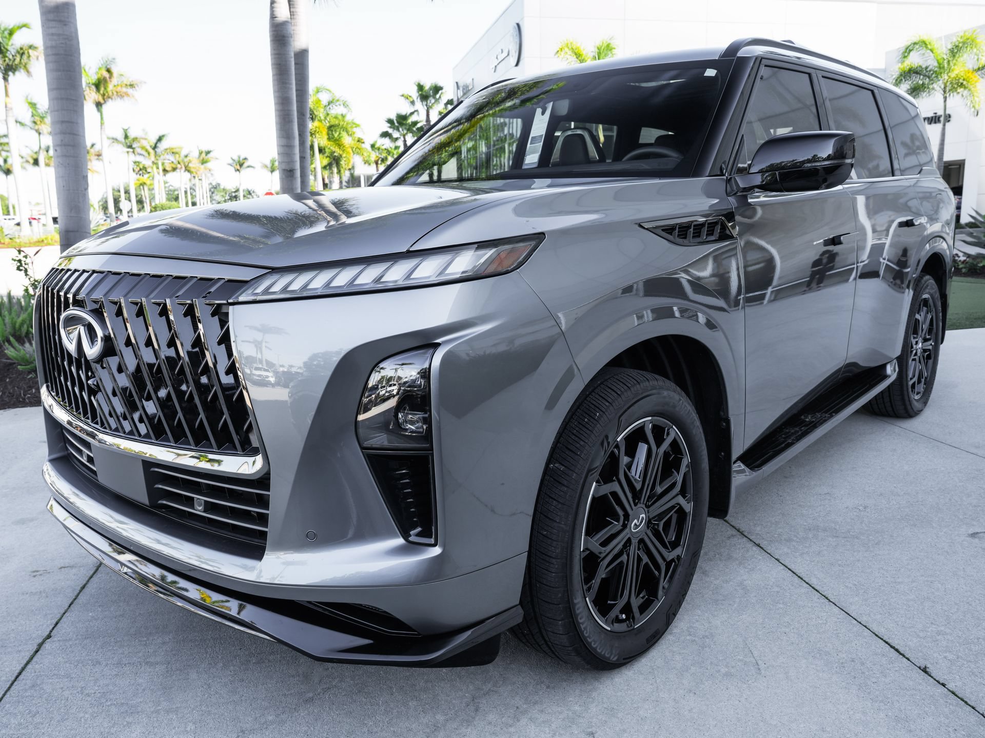 Certified 2026 INFINITI QX80 4WD w/ Sport Exterior Package image 5