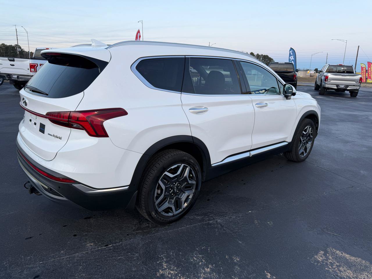 Used 2022 Hyundai Santa Fe Limited AWD/4WD image 4