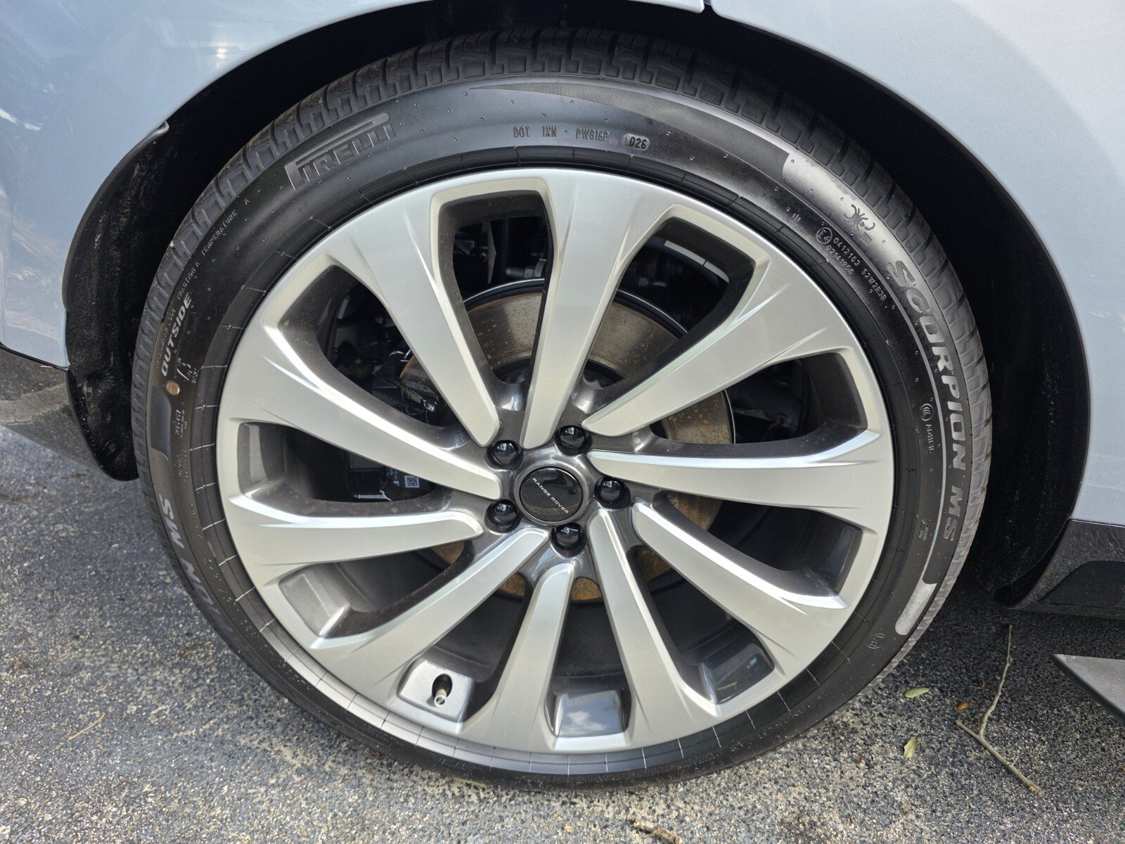 New 2026 Land Rover Range Rover Autobiography AWD/4WD image 15