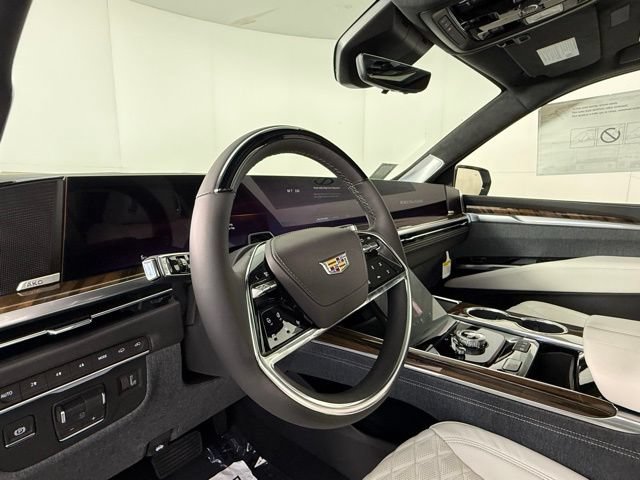 New 2026 Cadillac Escalade ESV Platinum Sport AWD/4WD image 13