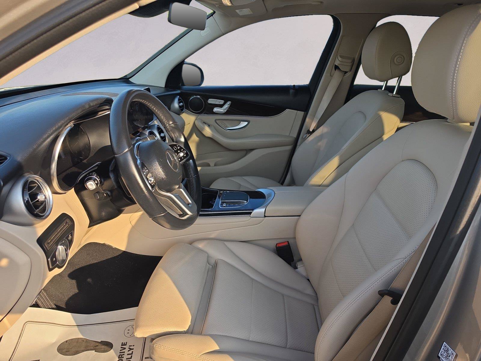 Used 2022 Mercedes-Benz GLC 300 image 9