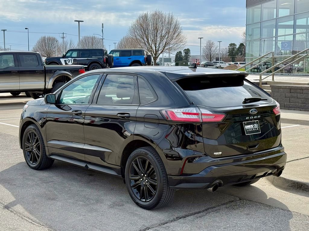 Certified 2021 Ford Edge ST-Line image 4