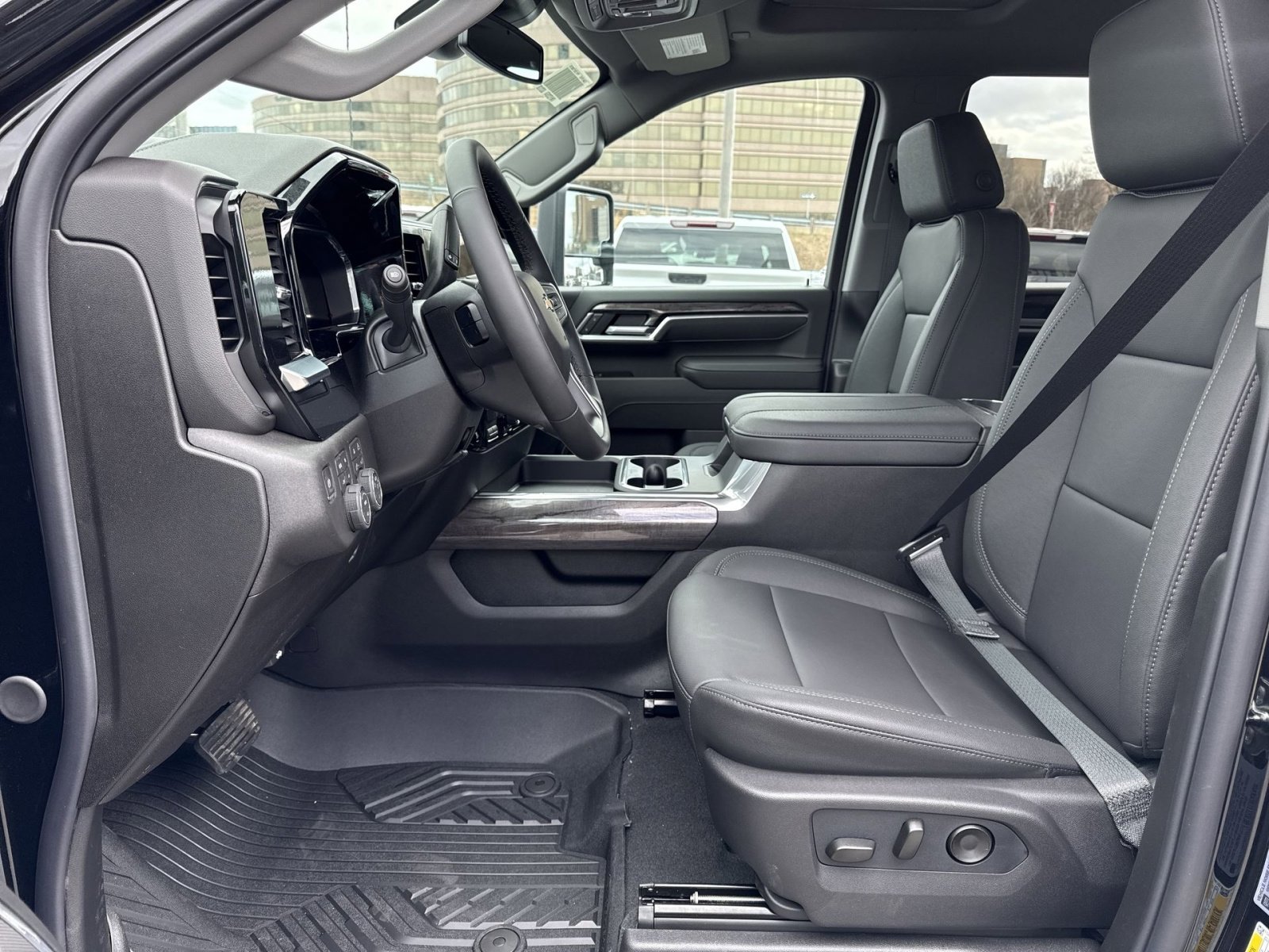 New 2026 Chevrolet Silverado 2500 LTZ w/ LTZ Plus Package AWD/4WD image 13