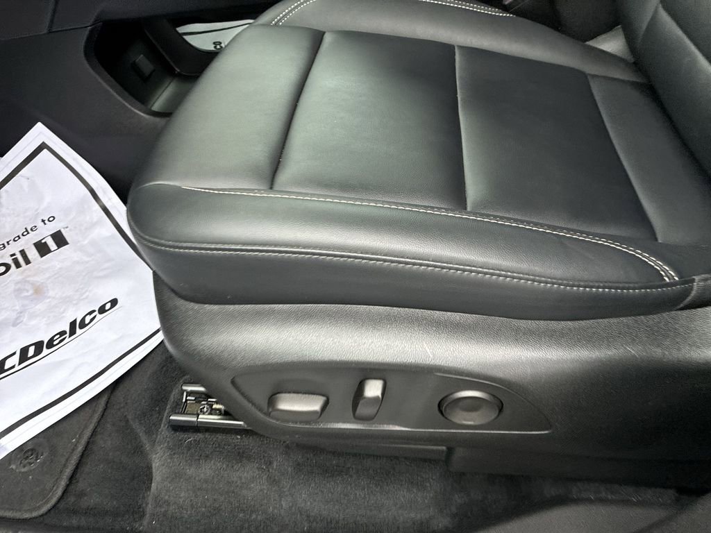 Used 2024 GMC Acadia Elevation FWD image 12