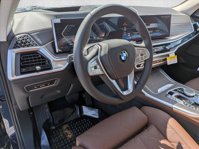 New 2026 BMW X7 xDrive40i image 3