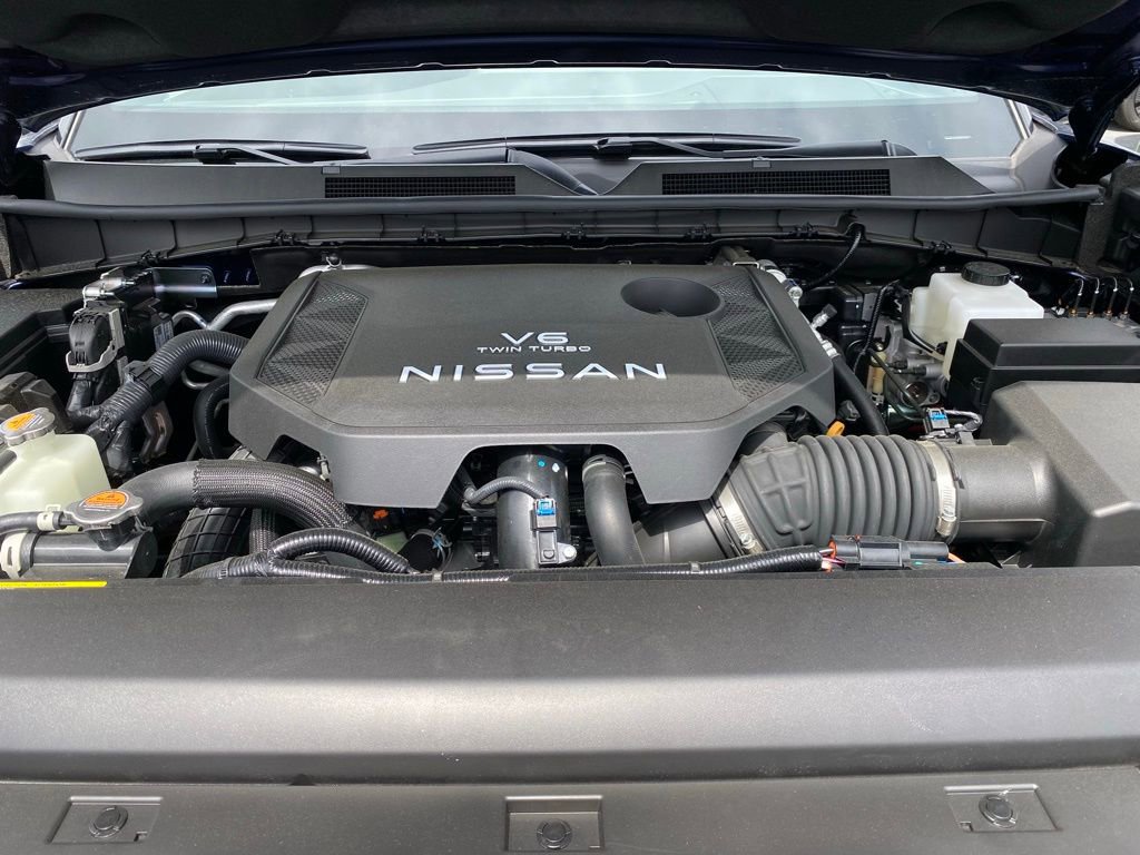 New 2025 Nissan Armada SL w/ Captain's Chari Seat Package image 32