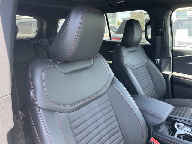 New 2026 Ford Explorer ST-Line w/ ST-Line Street Pack AWD/4WD image 32