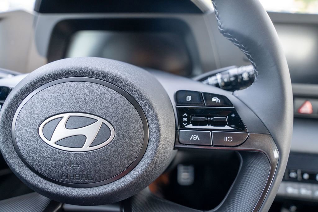 New 2025 Hyundai Elantra Sport image 22