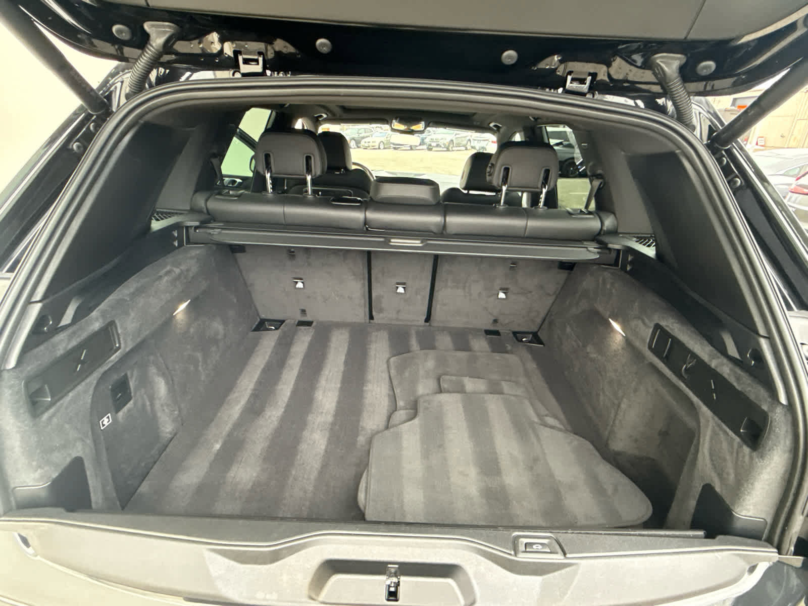Certified 2024 BMW X5 xDrive40i w/ Premium Package image 16