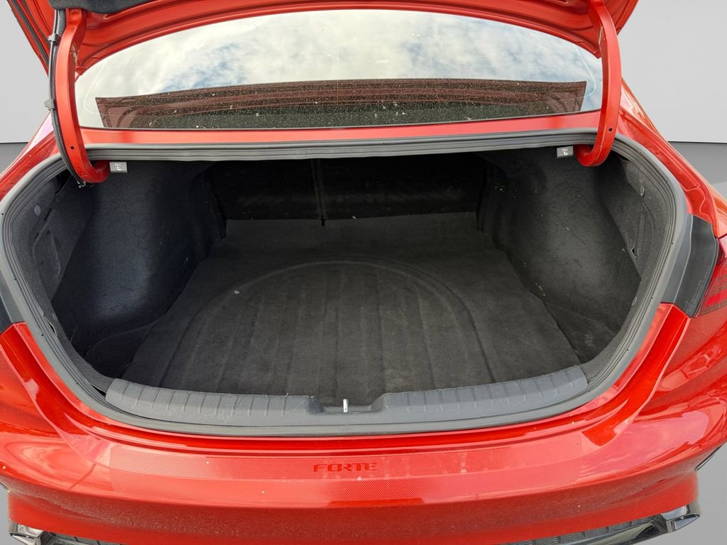 Certified 2023 Kia Forte GT-Line FWD image 19