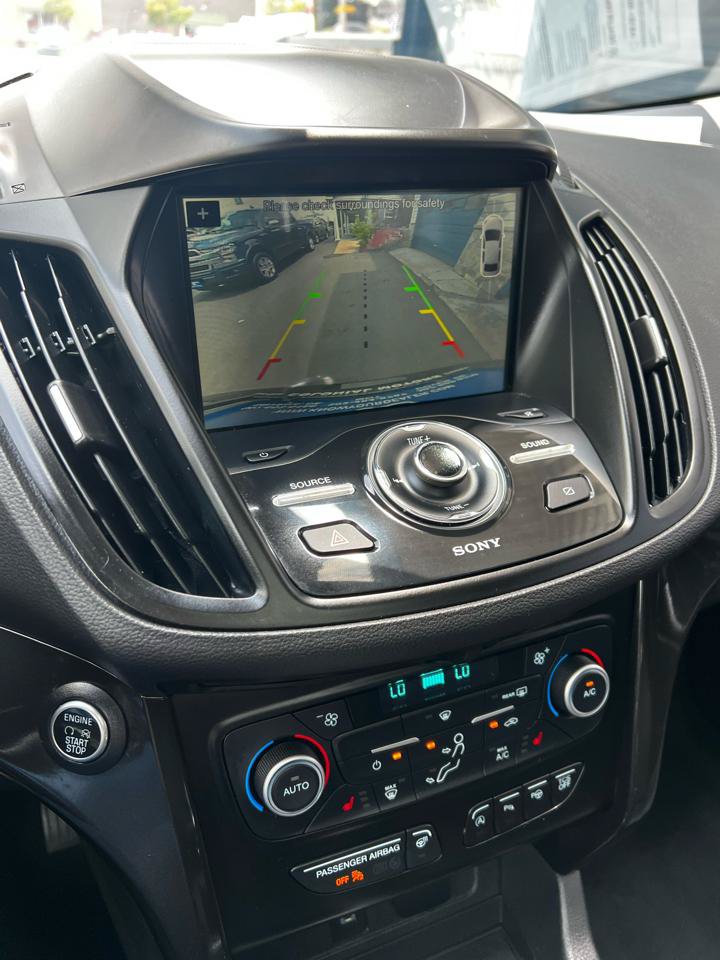 Used 2019 Ford Escape Titanium AWD/4WD image 28