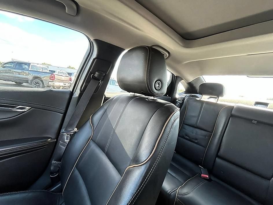 Used 2018 Chevrolet Impala Premier w/ Premier Confidence Package FWD image 14