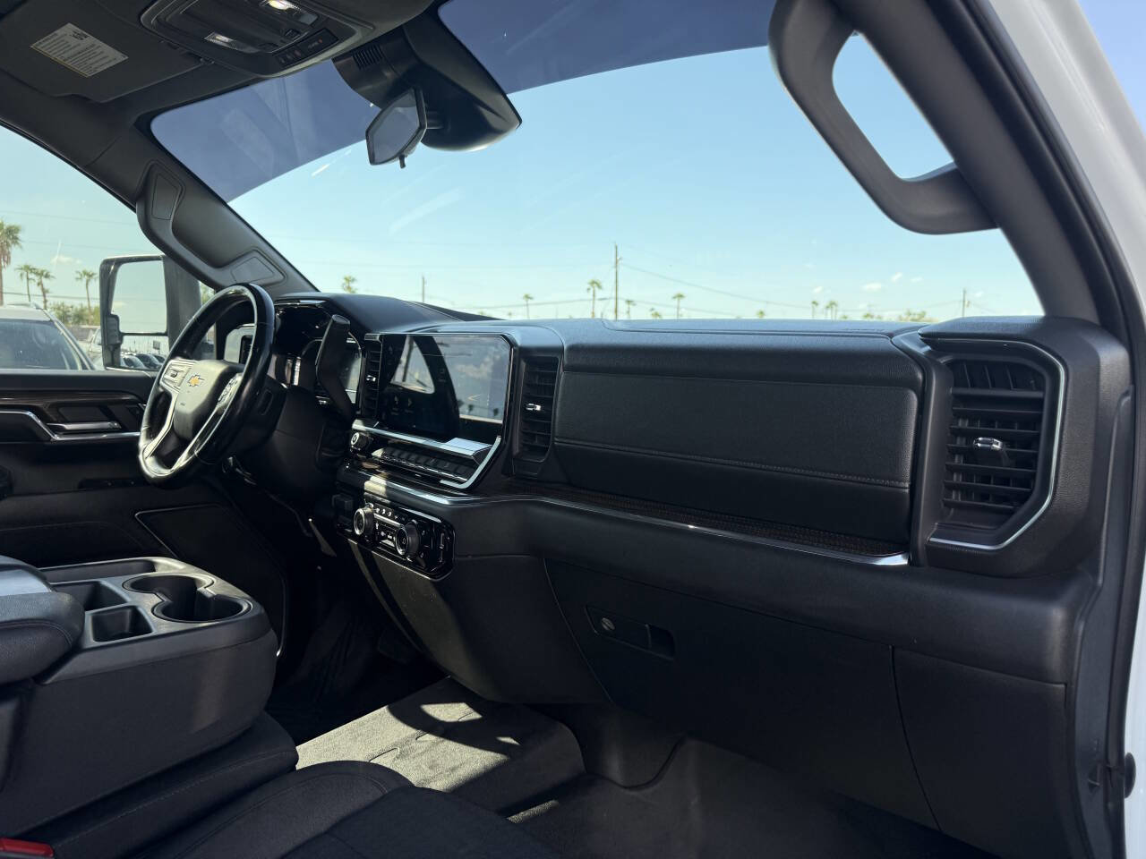 Used 2024 Chevrolet Silverado 2500 LT image 29